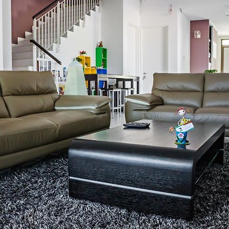 R Residence Jelutong エクステリア 写真